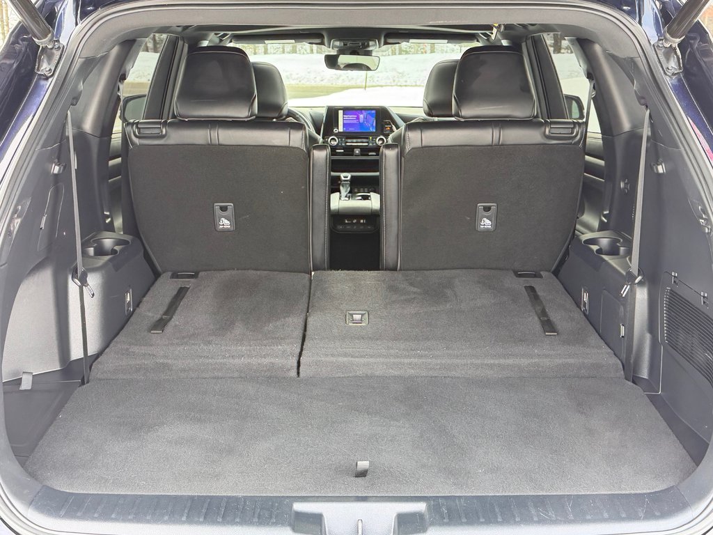 2023 Toyota Highlander XSE / 7 PASSAGERS / PRIX IMBATTABLE / SUPER LOOK / in Thetford Mines, Quebec - 63 - w1024h768px
