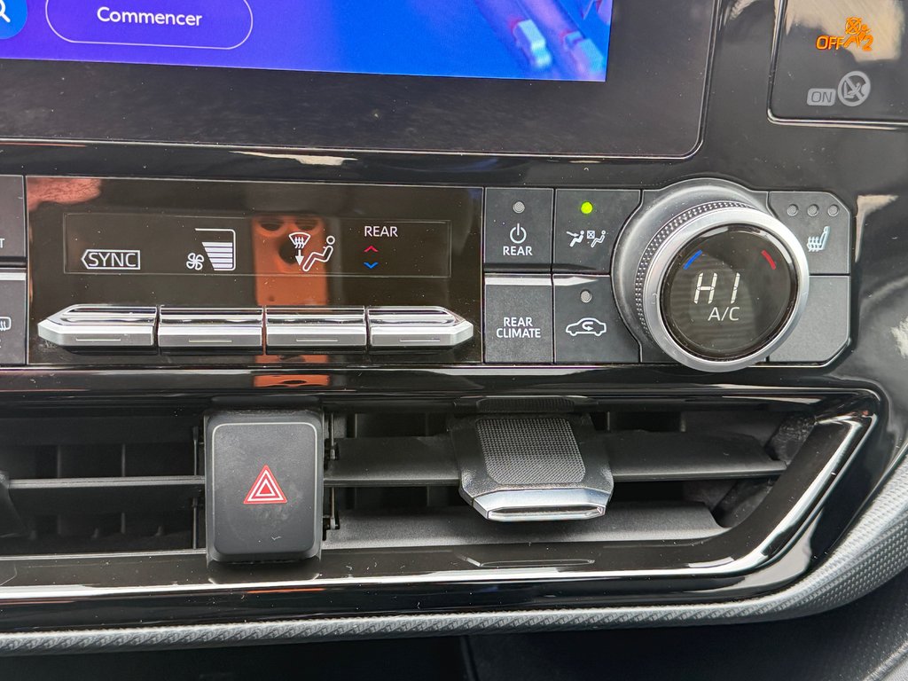 2023 Toyota Highlander XSE / 7 PASSAGERS / PRIX IMBATTABLE / SUPER LOOK / in Thetford Mines, Quebec - 42 - w1024h768px