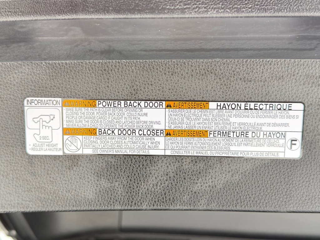 2023 Toyota Highlander XSE / 7 PASSAGERS / PRIX IMBATTABLE / SUPER LOOK / in Thetford Mines, Quebec - 64 - w1024h768px