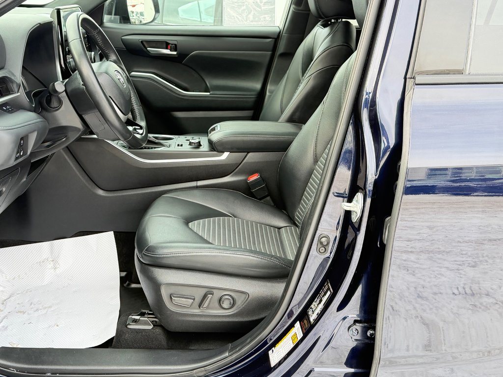 2023 Toyota Highlander XSE / 7 PASSAGERS / PRIX IMBATTABLE / SUPER LOOK / in Thetford Mines, Quebec - 30 - w1024h768px