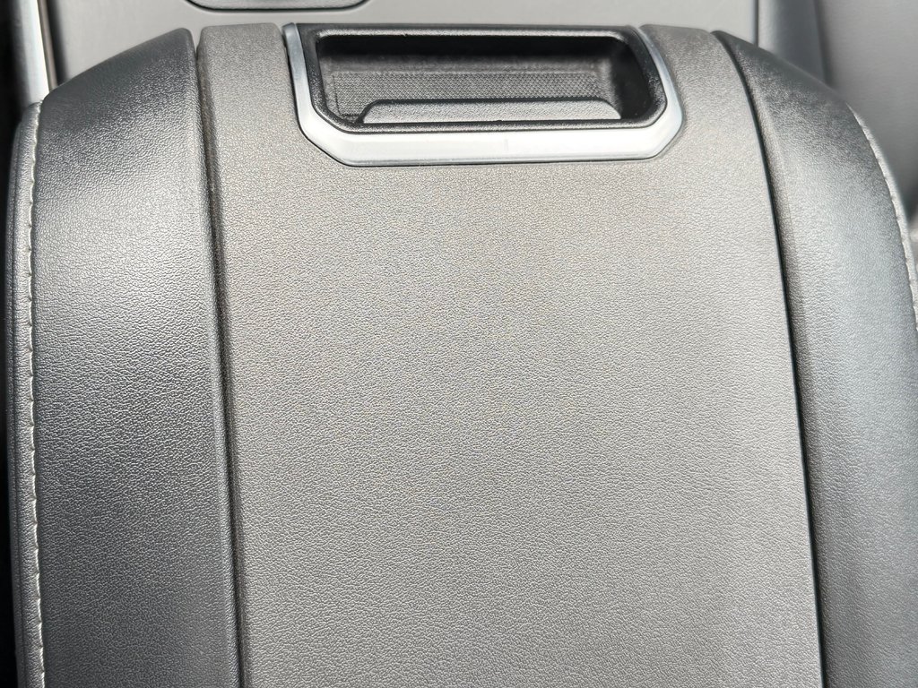 2023 Toyota Highlander XSE / 7 PASSAGERS / PRIX IMBATTABLE / SUPER LOOK / in Thetford Mines, Quebec - 49 - w1024h768px