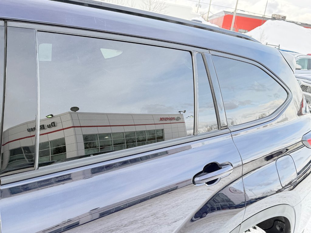 2023 Toyota Highlander XSE / 7 PASSAGERS / PRIX IMBATTABLE / SUPER LOOK / in Thetford Mines, Quebec - 20 - w1024h768px