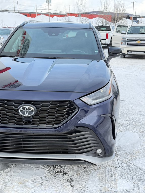 2023 Toyota Highlander XSE / 7 PASSAGERS / PRIX IMBATTABLE / SUPER LOOK / in Thetford Mines, Quebec - 8 - w1024h768px