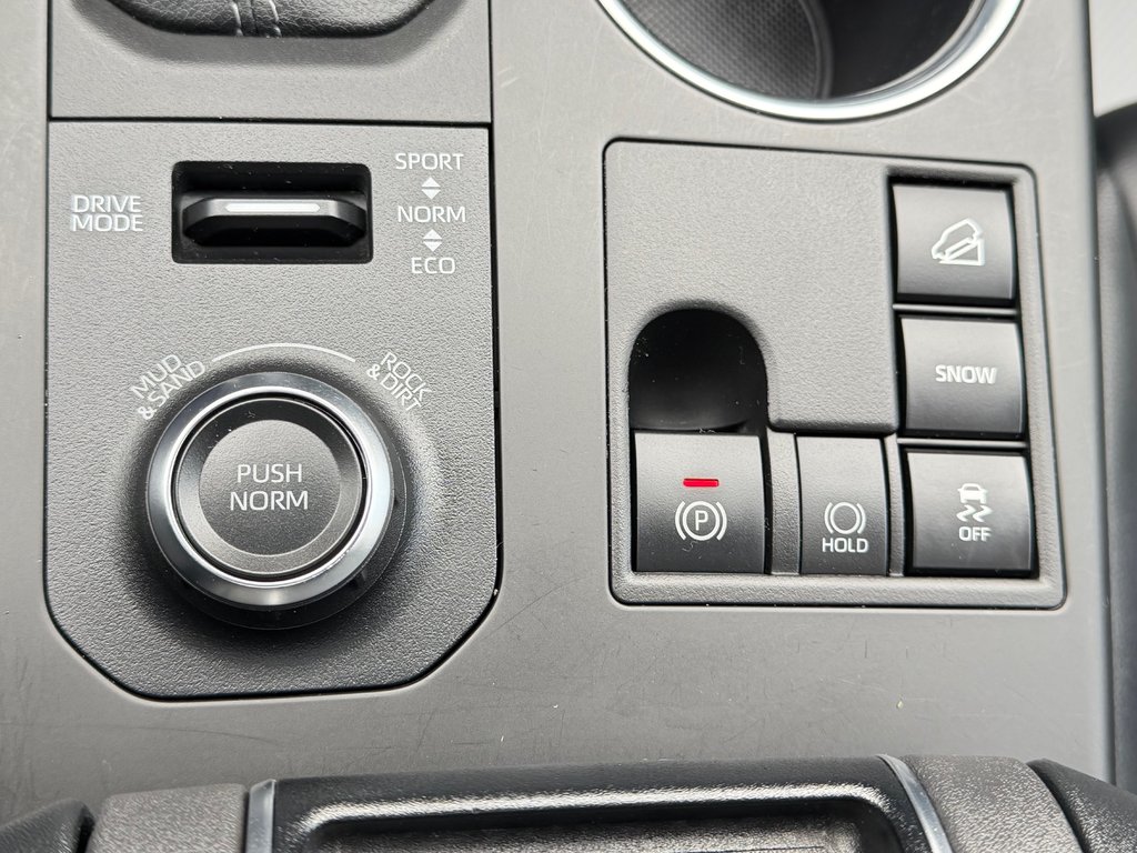 2023 Toyota Highlander XSE / 7 PASSAGERS / PRIX IMBATTABLE / SUPER LOOK / in Thetford Mines, Quebec - 48 - w1024h768px