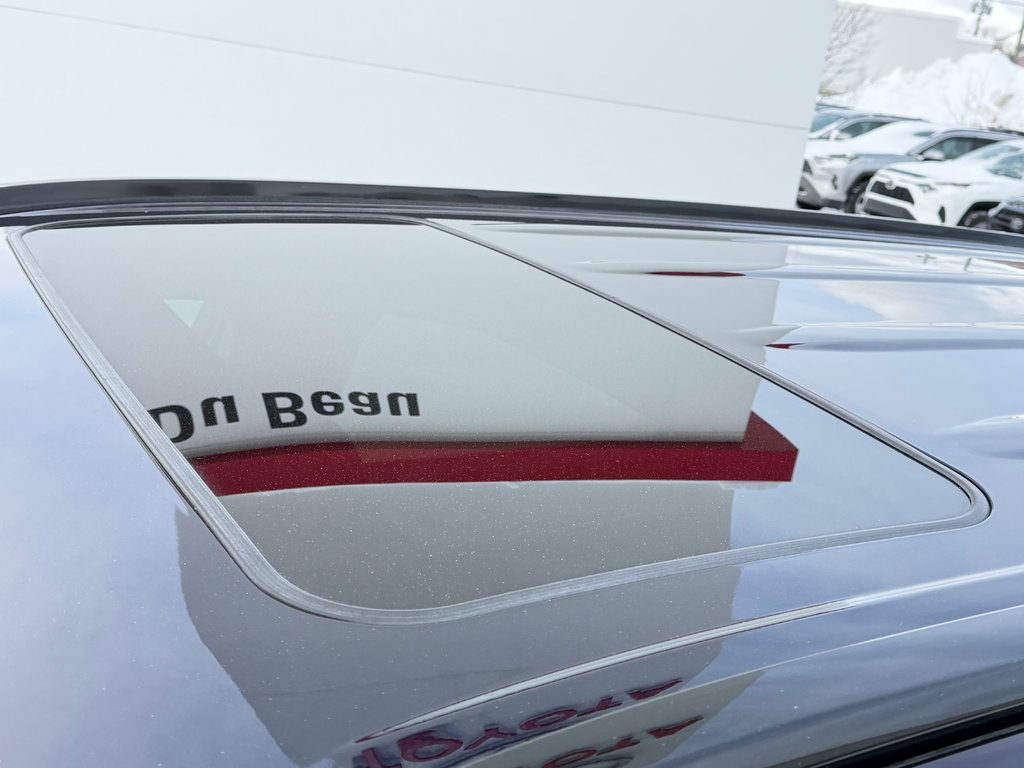 2023 Toyota Highlander XSE / 7 PASSAGERS / PRIX IMBATTABLE / SUPER LOOK / in Thetford Mines, Quebec - 16 - w1024h768px