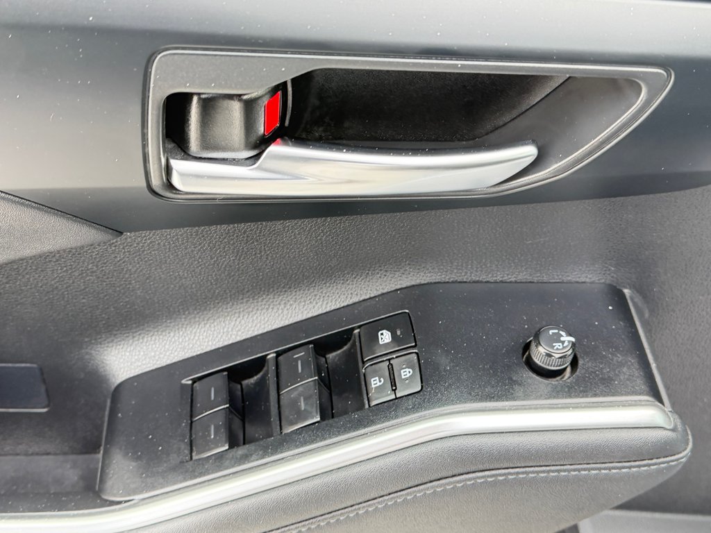 2023 Toyota Highlander XSE / 7 PASSAGERS / PRIX IMBATTABLE / SUPER LOOK / in Thetford Mines, Quebec - 28 - w1024h768px