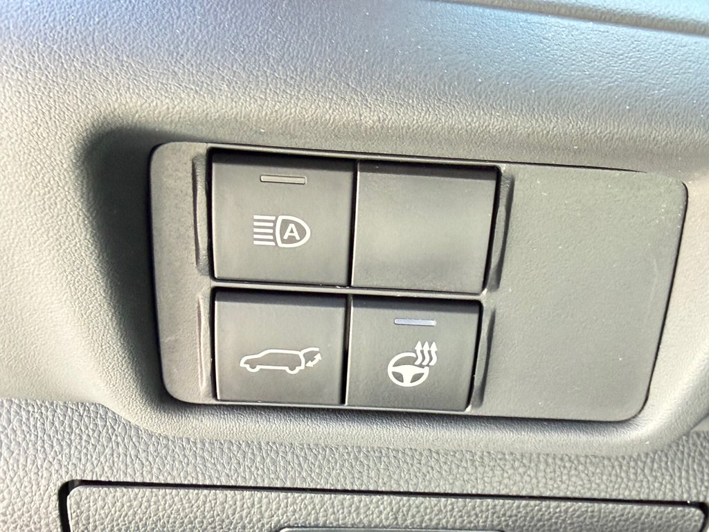 2023 Toyota Highlander HYBRIDE XLE AWD / PEA 29-01-27=100KM / in Thetford Mines, Quebec - 39 - w1024h768px
