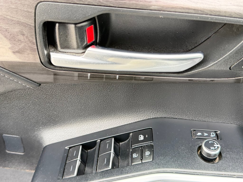 2024 Toyota Highlander LIMITED / MAGS 20'' / 1 SEUL PROPRIETAIRE / WOW in Thetford Mines, Quebec - 30 - w1024h768px