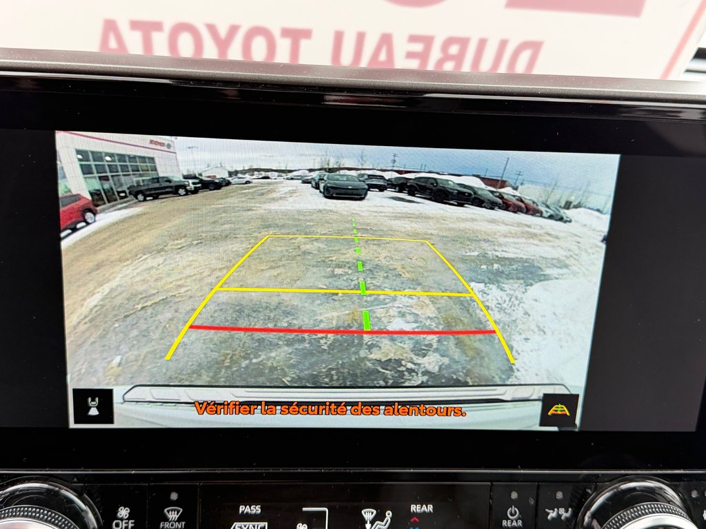 2024 Toyota Highlander LIMITED / MAGS 20'' / 1 SEUL PROPRIETAIRE / WOW in Thetford Mines, Quebec - 47 - w1024h768px