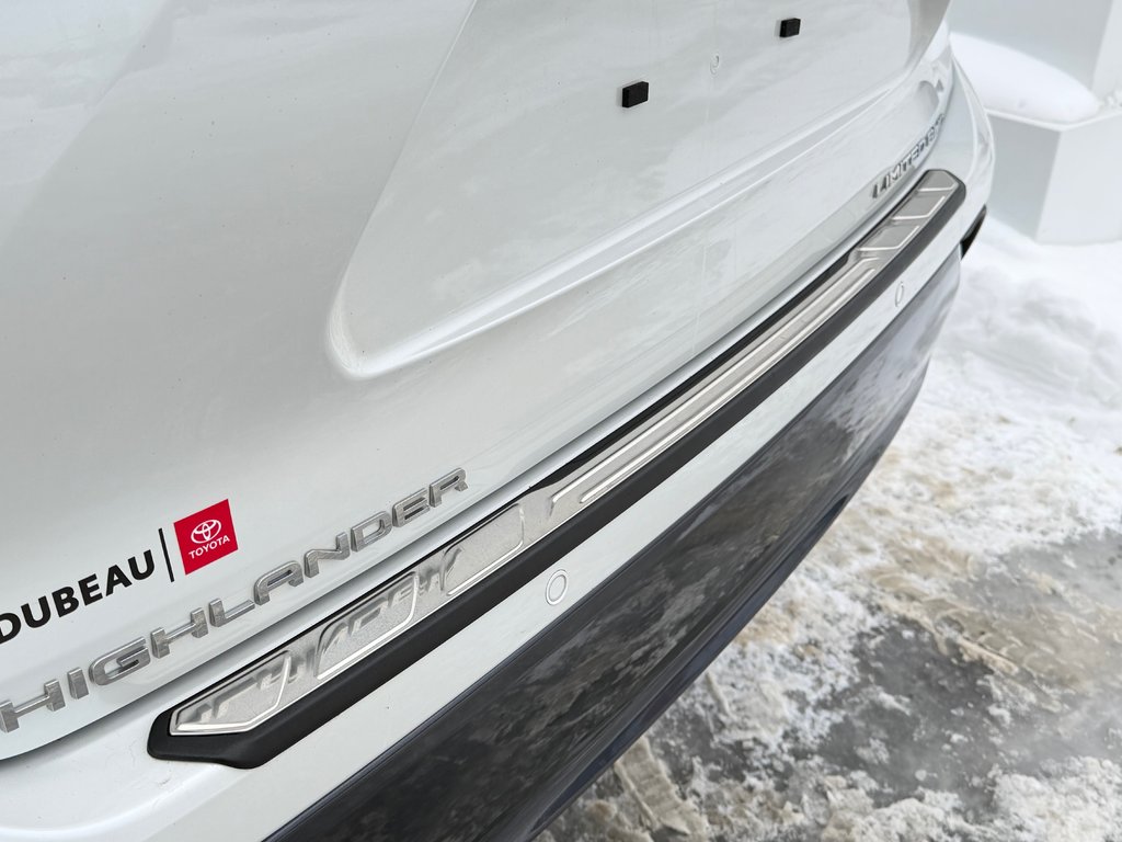 2024 Toyota Highlander LIMITED / MAGS 20'' / 1 SEUL PROPRIETAIRE / WOW in Thetford Mines, Quebec - 27 - w1024h768px
