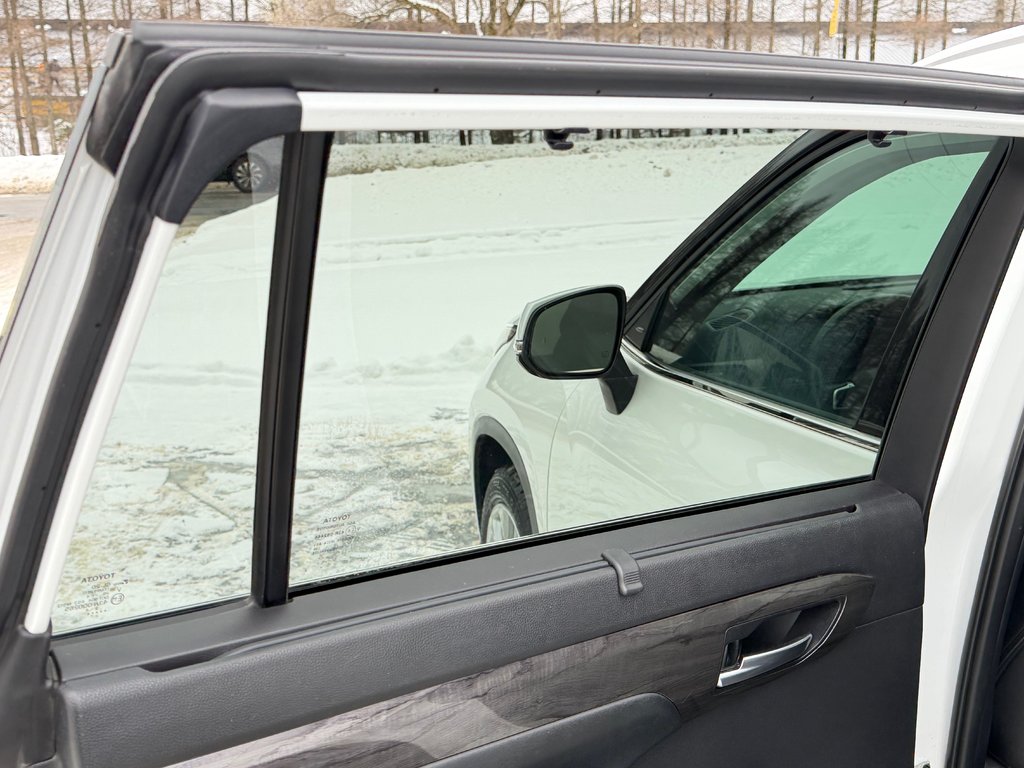 2024 Toyota Highlander LIMITED / MAGS 20'' / 1 SEUL PROPRIETAIRE / WOW in Thetford Mines, Quebec - 64 - w1024h768px