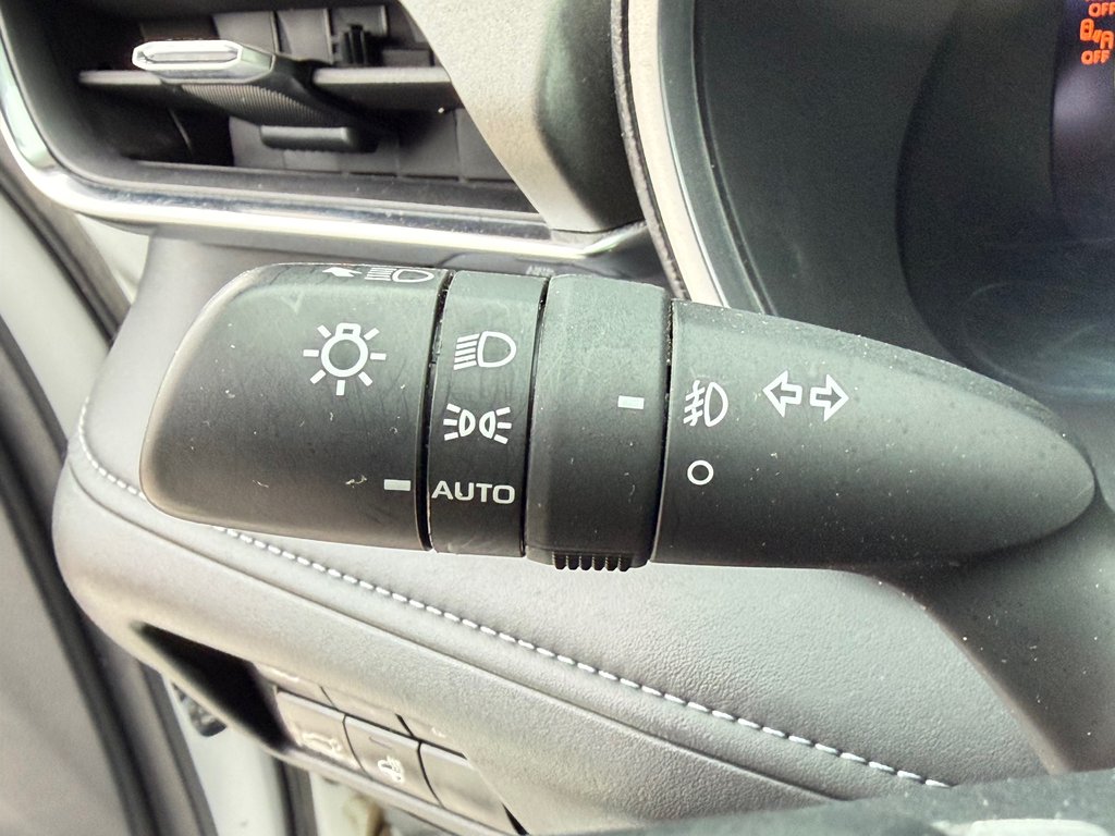 2024 Toyota Highlander LIMITED / MAGS 20'' / 1 SEUL PROPRIETAIRE / WOW in Thetford Mines, Quebec - 42 - w1024h768px