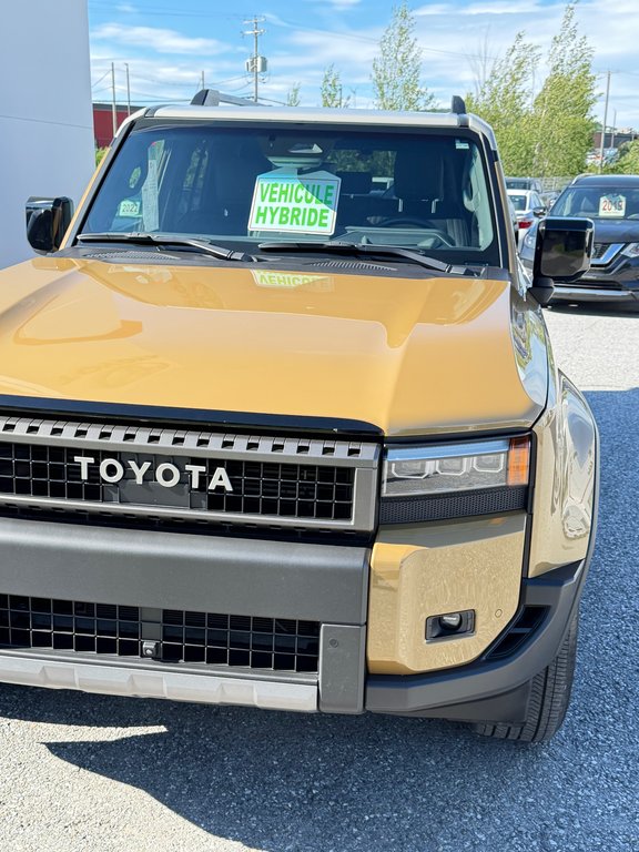 2024 Toyota Land Cruiser PREMIUM AWD / HYPER RARE / PARFAIT POUR EXPORT / in Thetford Mines, Quebec - 9 - w1024h768px