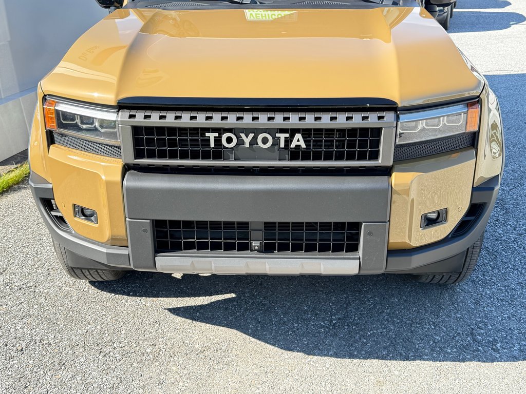 2024 Toyota Land Cruiser PREMIUM AWD / HYPER RARE / PARFAIT POUR EXPORT / in Thetford Mines, Quebec - 15 - w1024h768px