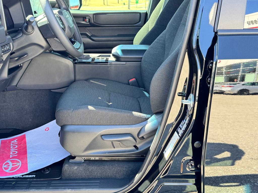 Toyota Land Cruiser 1958 / LIFT KIT / MAGS FUEL 20 / PNEUS BF KO3 / EMBLEME NOIR / UNIQUE 2025 à Thetford Mines, Québec - 31 - w1024h768px