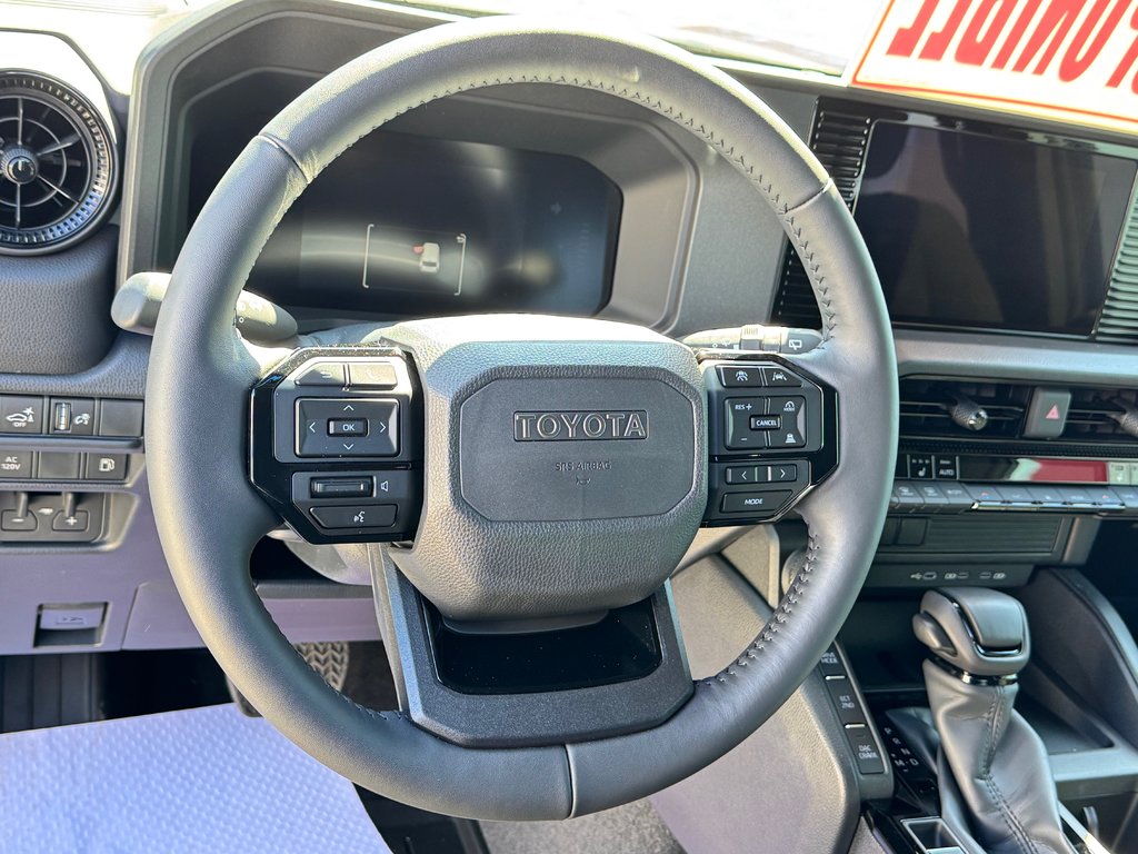 Toyota Land Cruiser 1958 / LIFT KIT / MAGS FUEL 20 / PNEUS BF KO3 / EMBLEME NOIR / UNIQUE 2025 à Thetford Mines, Québec - 36 - w1024h768px