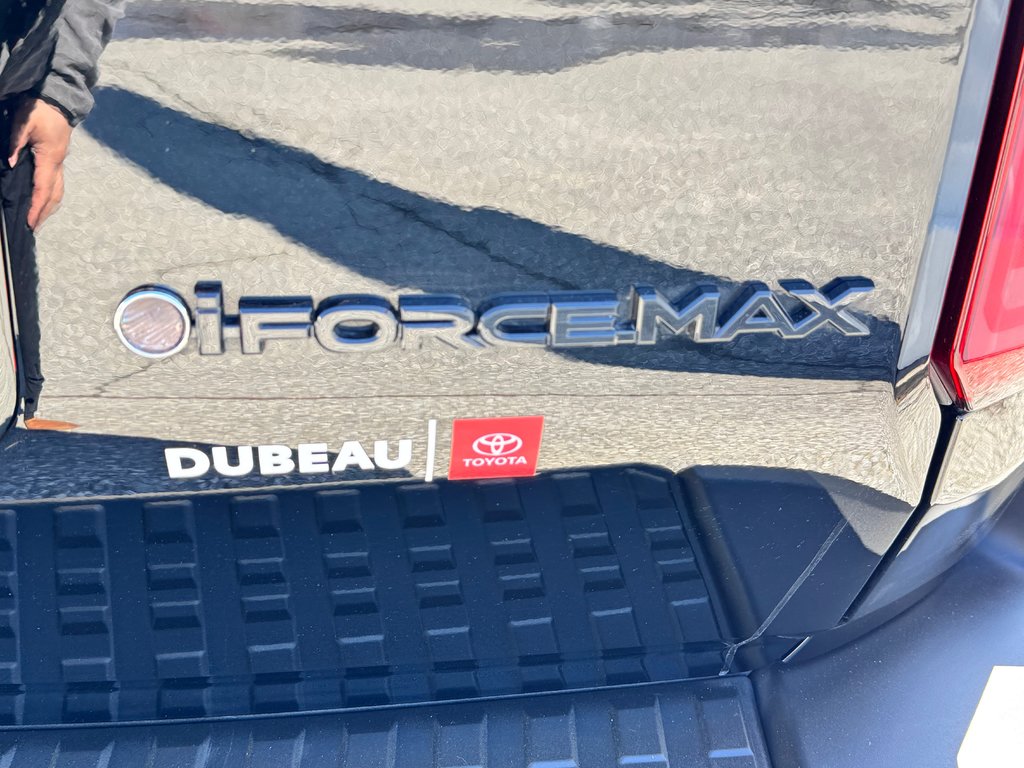 Toyota Land Cruiser 1958 / LIFT KIT / MAGS FUEL 20 / PNEUS BF KO3 / EMBLEME NOIR / UNIQUE 2025 à Thetford Mines, Québec - 26 - w1024h768px
