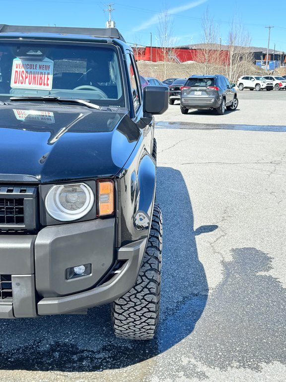 Toyota Land Cruiser 1958 / LIFT KIT / MAGS FUEL 20 / PNEUS BF KO3 / EMBLEME NOIR / UNIQUE 2025 à Thetford Mines, Québec - 9 - w1024h768px