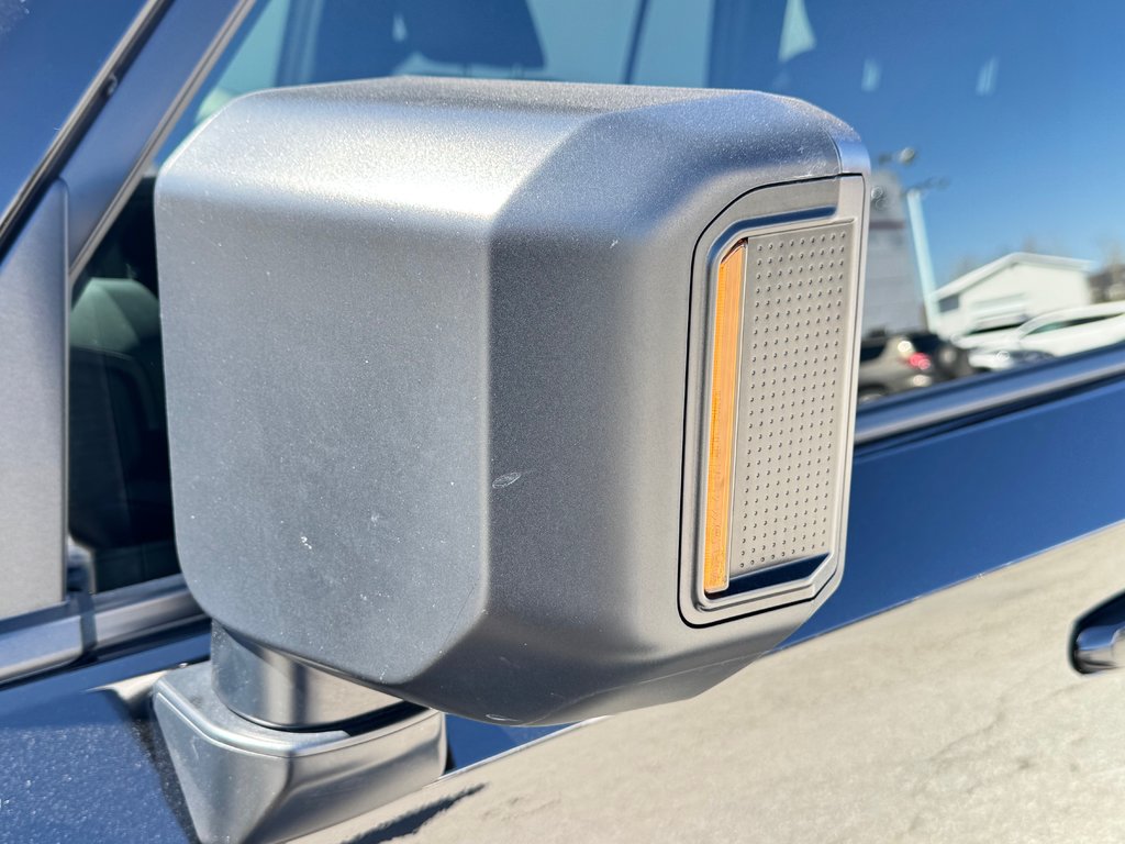 Toyota Land Cruiser 1958 / LIFT KIT / MAGS FUEL 20 / PNEUS BF KO3 / EMBLEME NOIR / UNIQUE 2025 à Thetford Mines, Québec - 20 - w1024h768px