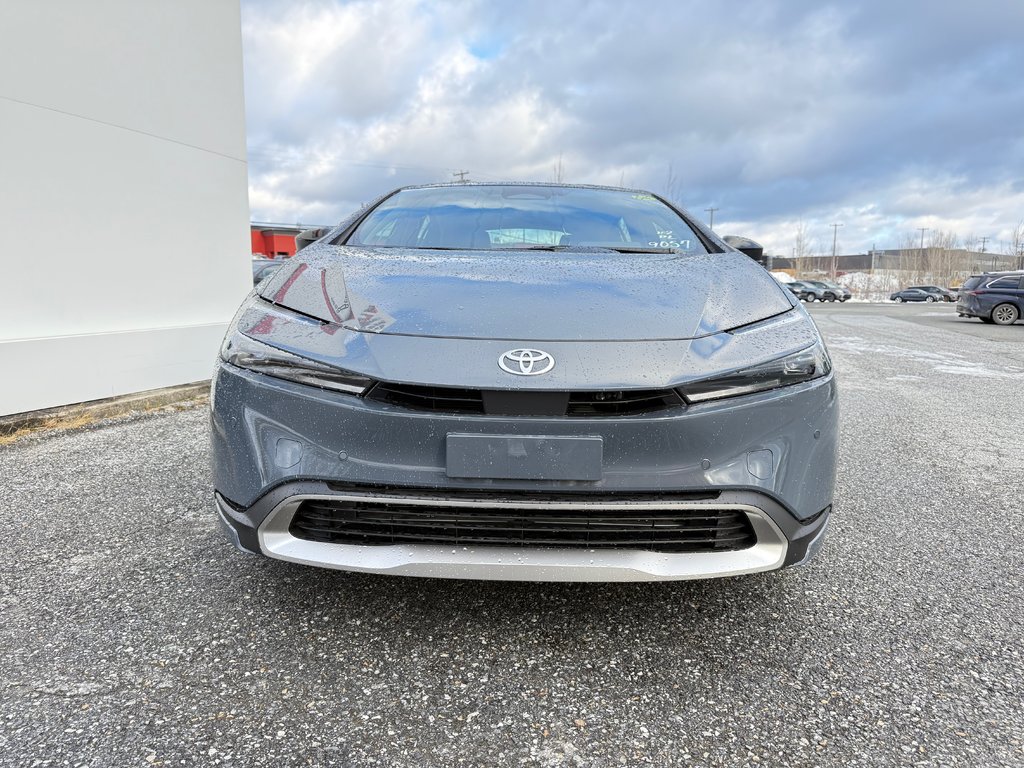 Toyota Prius Plug-In Hybrid SE 2026 à Thetford Mines, Québec - 2 - w1024h768px