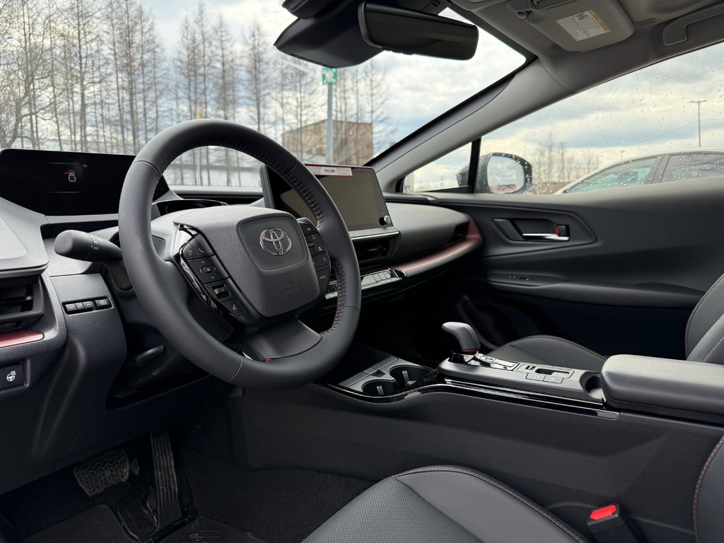 2026 Toyota Prius Plug-In Hybrid XSE in Thetford Mines, Quebec - 16 - w1024h768px
