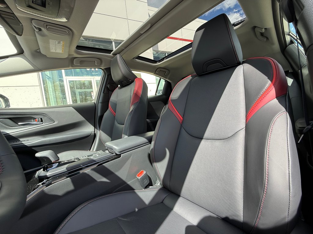 2026 Toyota Prius Plug-In Hybrid XSE in Thetford Mines, Quebec - 15 - w1024h768px
