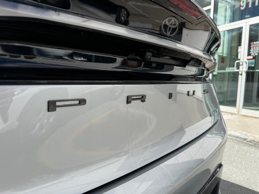 2026 Toyota Prius Plug-In Hybrid XSE in Thetford Mines, Quebec - 13 - w1024h768px