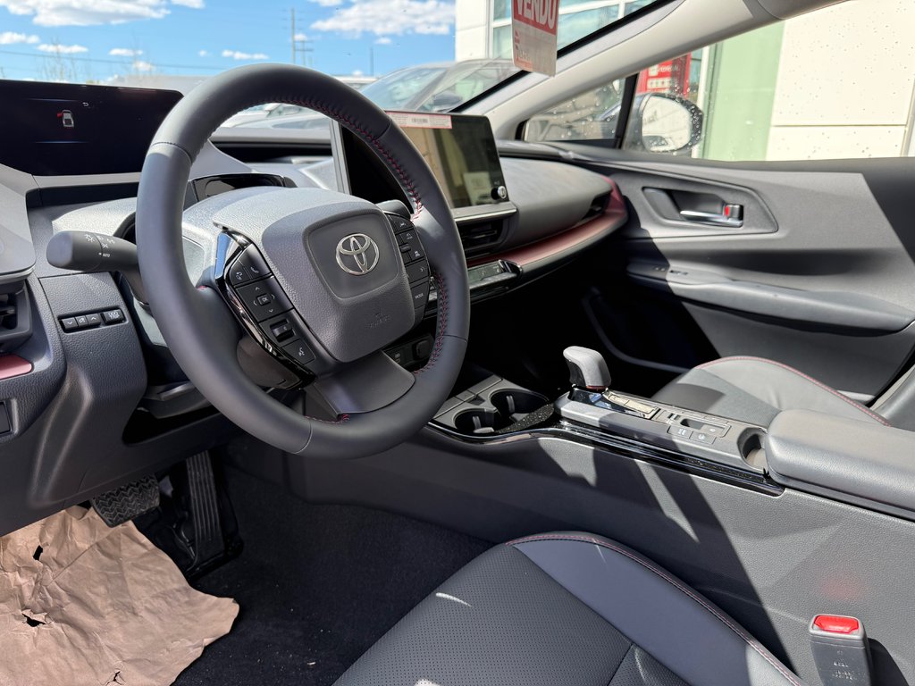 2026 Toyota Prius Plug-In Hybrid XSE in Thetford Mines, Quebec - 18 - w1024h768px
