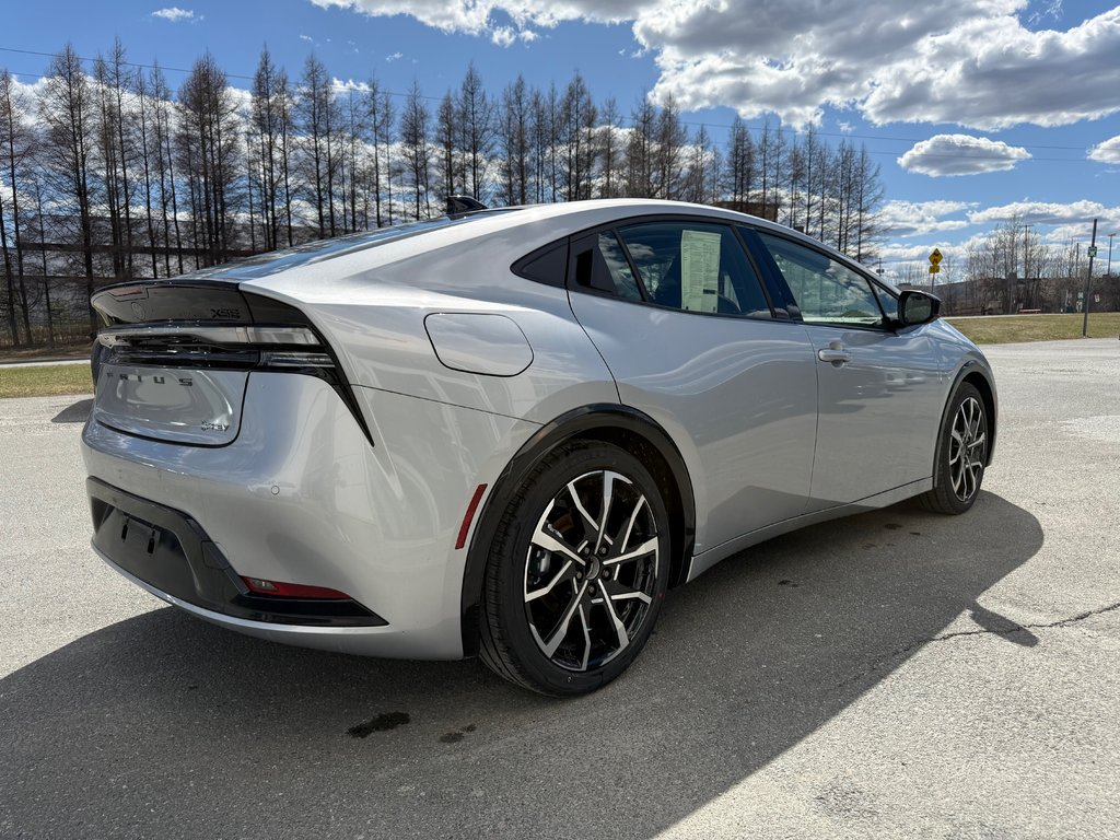2026 Toyota Prius Plug-In Hybrid XSE in Thetford Mines, Quebec - 5 - w1024h768px