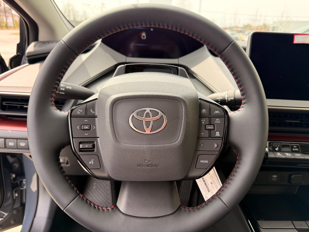 2026 Toyota Prius Plug-In Hybrid XSE in Thetford Mines, Quebec - 18 - w1024h768px