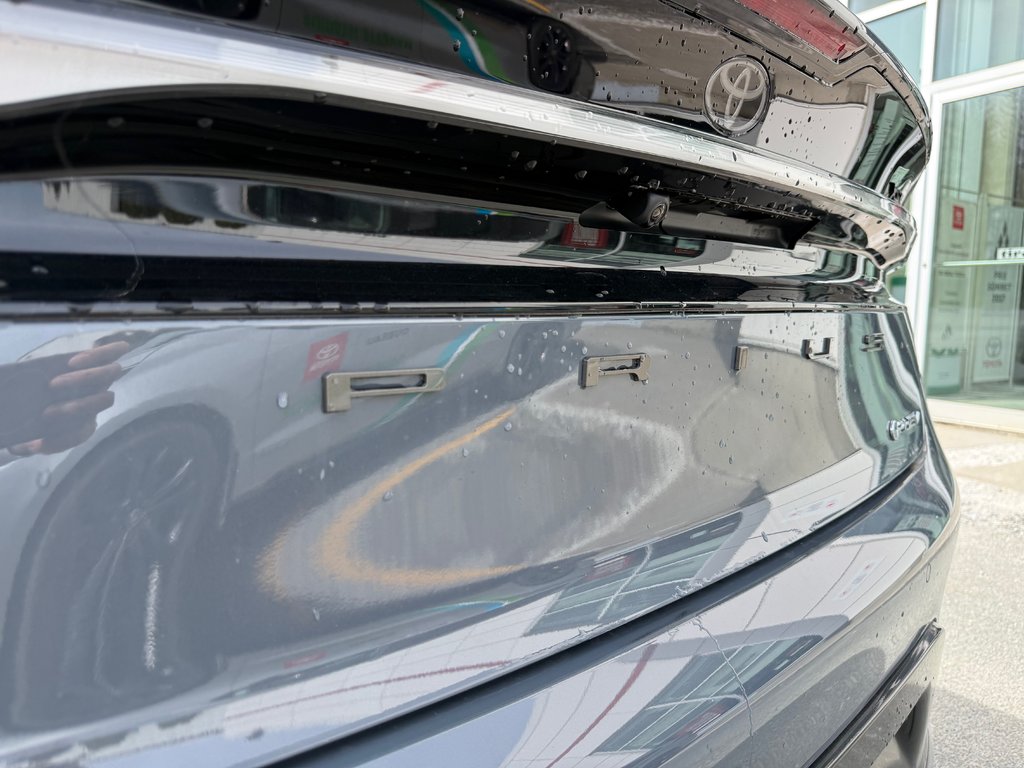 2026 Toyota Prius Plug-In Hybrid XSE in Thetford Mines, Quebec - 11 - w1024h768px