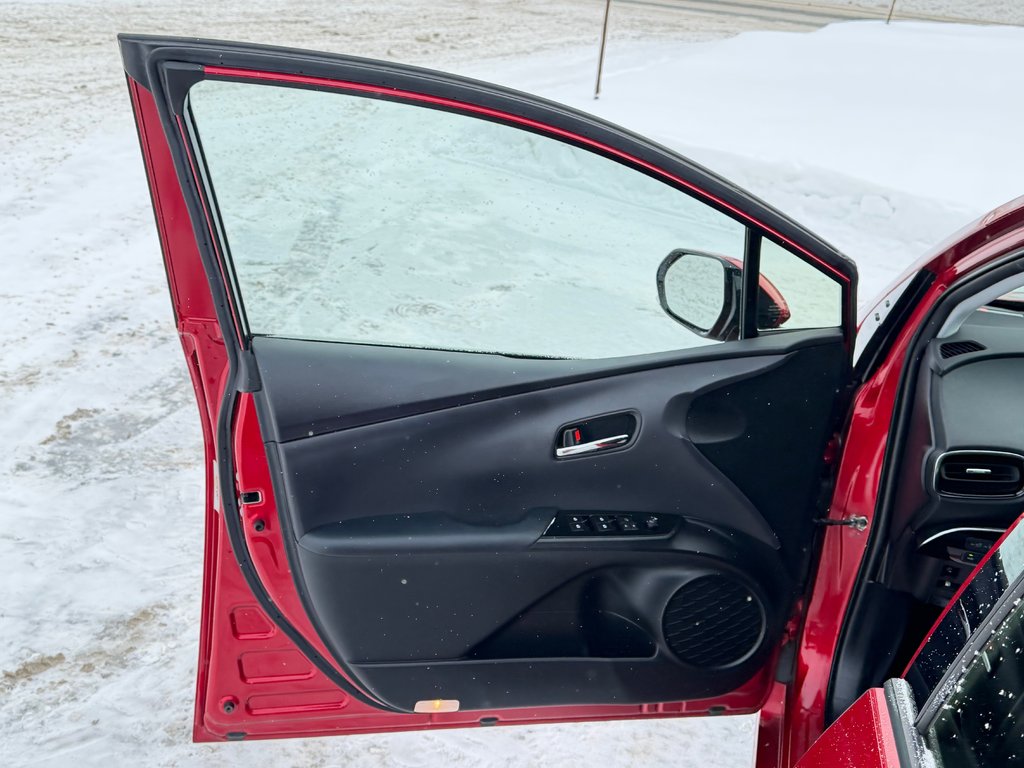 Toyota Prius Prime TECHNOLOGIE / BRANCHABLE / 39.500KM SEULEMENT / 2017 à Thetford Mines, Québec - 24 - w1024h768px