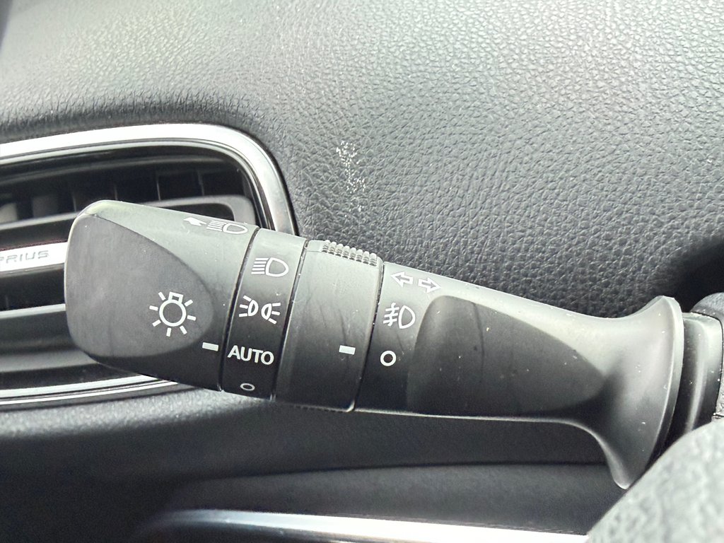 Toyota Prius Prime TECHNOLOGIE / BRANCHABLE / 39.500KM SEULEMENT / 2017 à Thetford Mines, Québec - 32 - w1024h768px