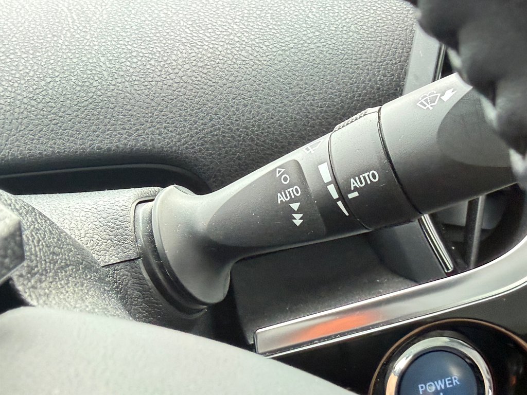 Toyota Prius Prime TECHNOLOGIE / BRANCHABLE / 39.500KM SEULEMENT / 2017 à Thetford Mines, Québec - 35 - w1024h768px