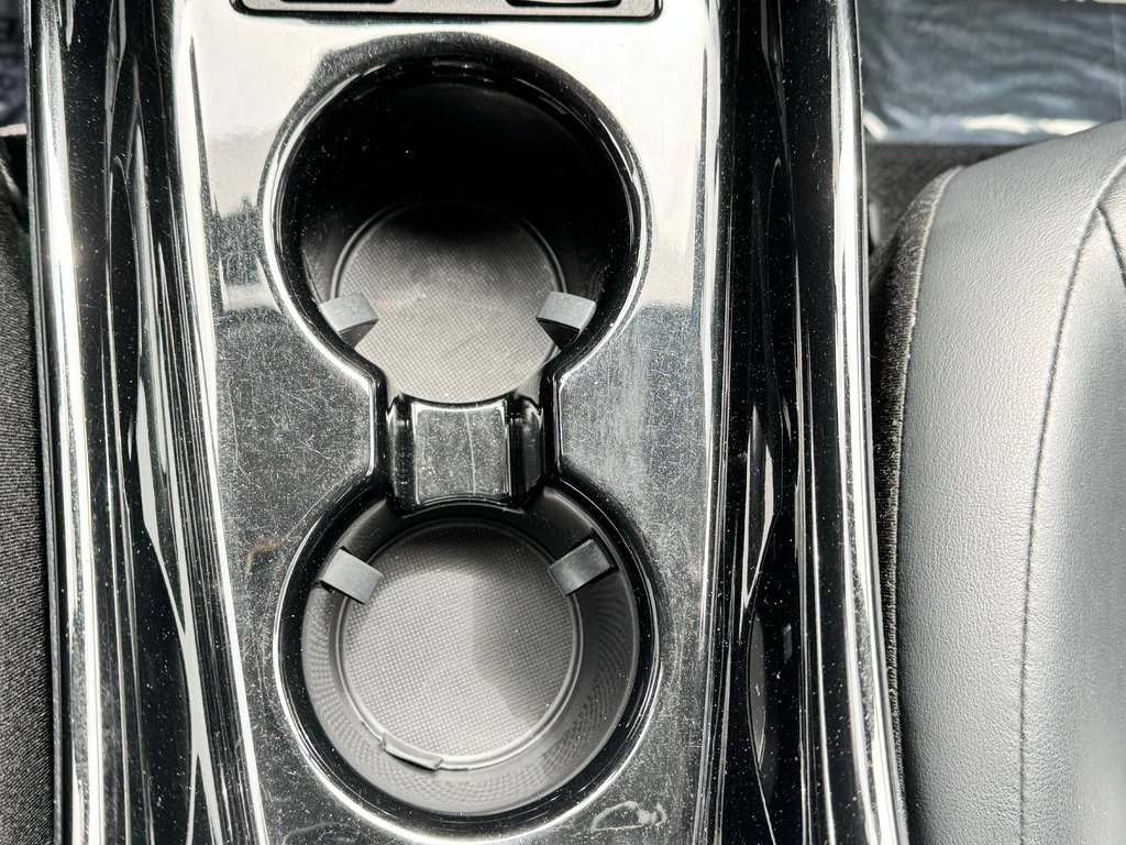 Toyota PRIUS PRIME GROUPE UPGRADE / CUIR / AUBAINE A SAISIR / 2020 à Thetford Mines, Québec - 45 - w1024h768px