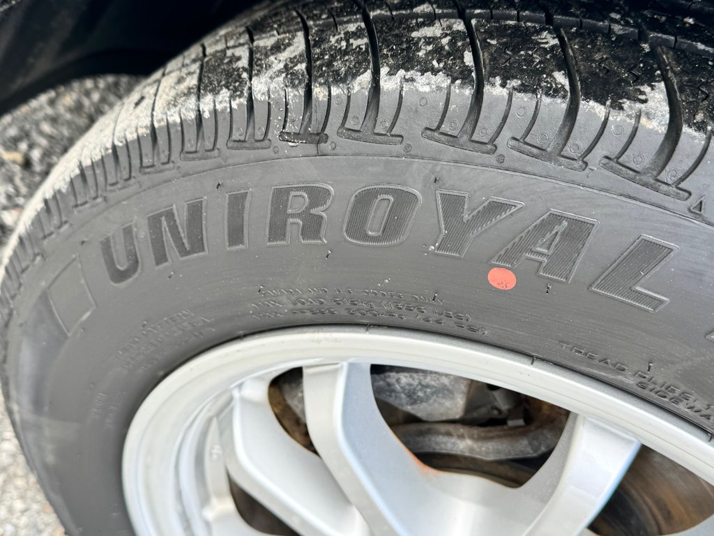 Toyota PRIUS PRIME GROUPE UPGRADE / CUIR / AUBAINE A SAISIR / 2020 à Thetford Mines, Québec - 16 - w1024h768px