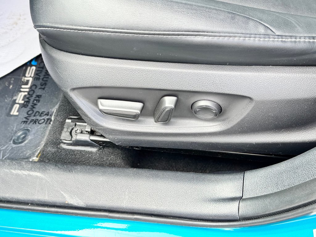 Toyota PRIUS PRIME GROUPE UPGRADE / CUIR / AUBAINE A SAISIR / 2020 à Thetford Mines, Québec - 29 - w1024h768px