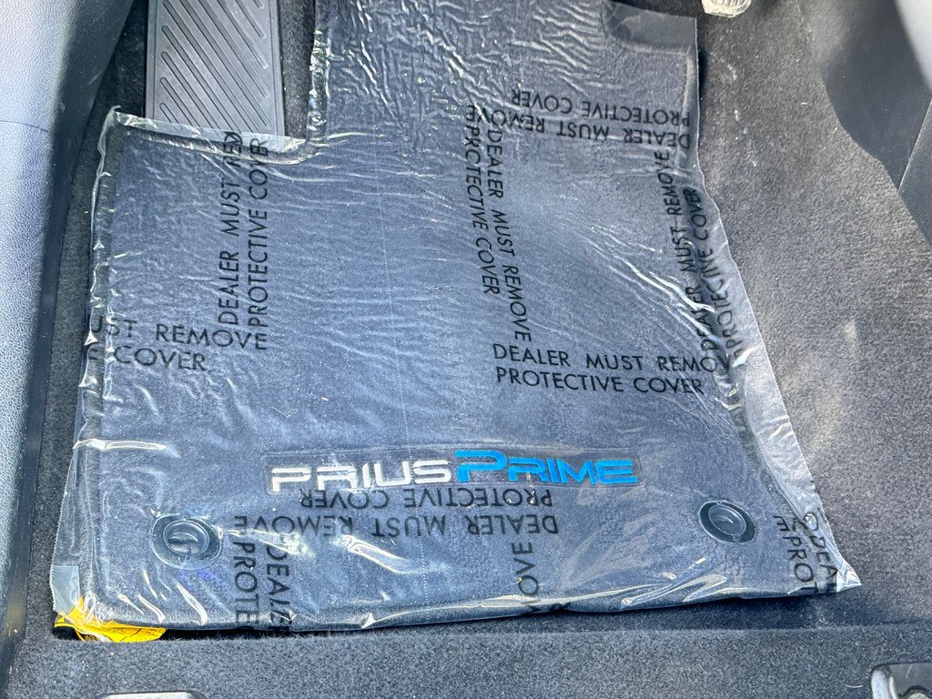 Toyota PRIUS PRIME GROUPE UPGRADE / CUIR / AUBAINE A SAISIR / 2020 à Thetford Mines, Québec - 34 - w1024h768px