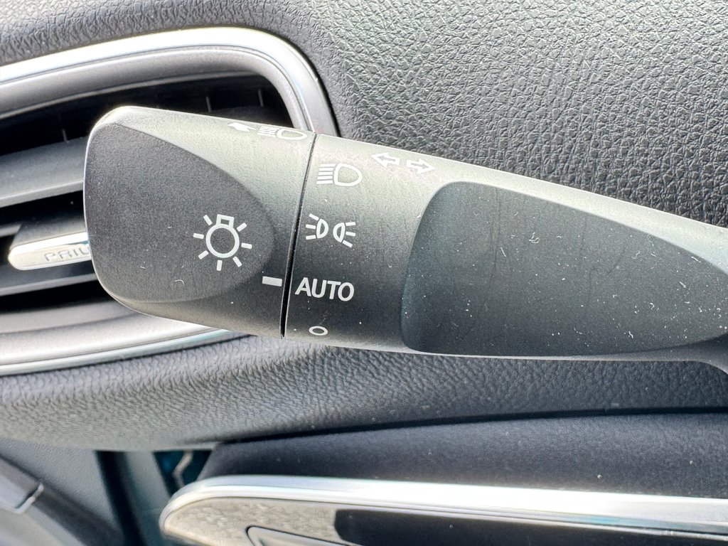 Toyota PRIUS PRIME GROUPE UPGRADE / CUIR / AUBAINE A SAISIR / 2020 à Thetford Mines, Québec - 34 - w1024h768px