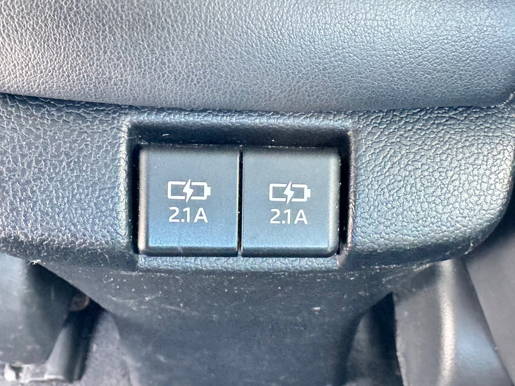 Toyota PRIUS PRIME GROUPE UPGRADE / CUIR / AUBAINE A SAISIR / 2020 à Thetford Mines, Québec - 54 - w1024h768px