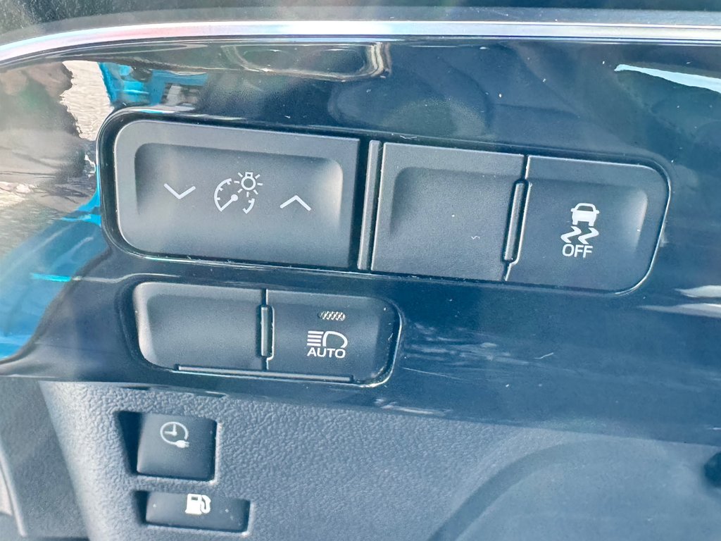 Toyota PRIUS PRIME GROUPE UPGRADE / CUIR / AUBAINE A SAISIR / 2020 à Thetford Mines, Québec - 33 - w1024h768px