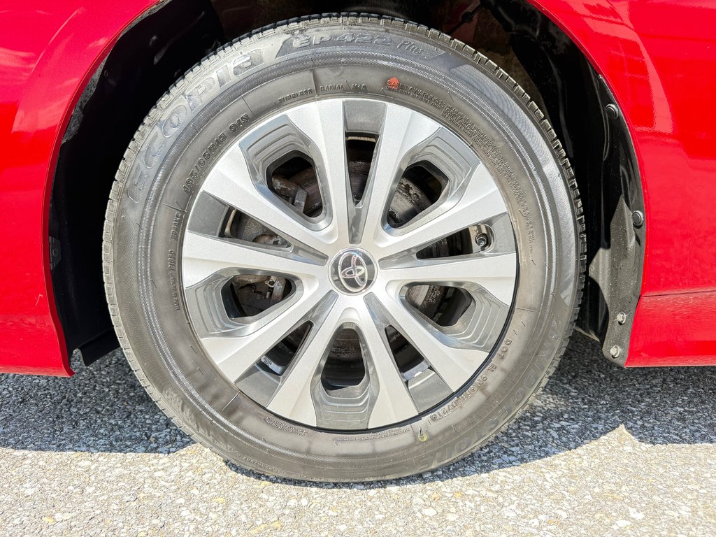 2021 Toyota PRIUS PRIME BASE / TRÈS BAS KILOS 46.000KM / SUPER DEAL / in Thetford Mines, Quebec - 10 - w1024h768px