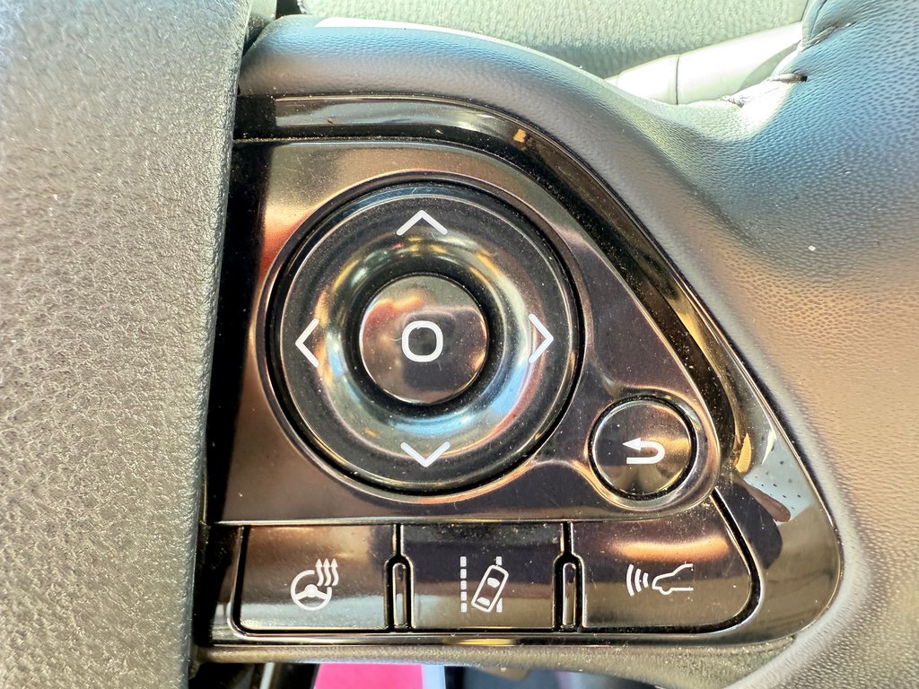 2021 Toyota PRIUS PRIME BASE / TRÈS BAS KILOS 46.000KM / SUPER DEAL / in Thetford Mines, Quebec - 17 - w1024h768px