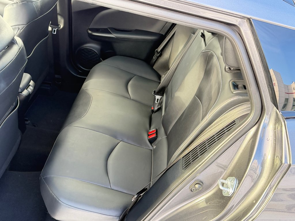 2021 Toyota Prius Prime GROUPE TECHNOLOGIE / 28.800KM SEULEMENT / PEA 03-08-26=100km WOW !!!! in Thetford Mines, Quebec - 56 - w1024h768px