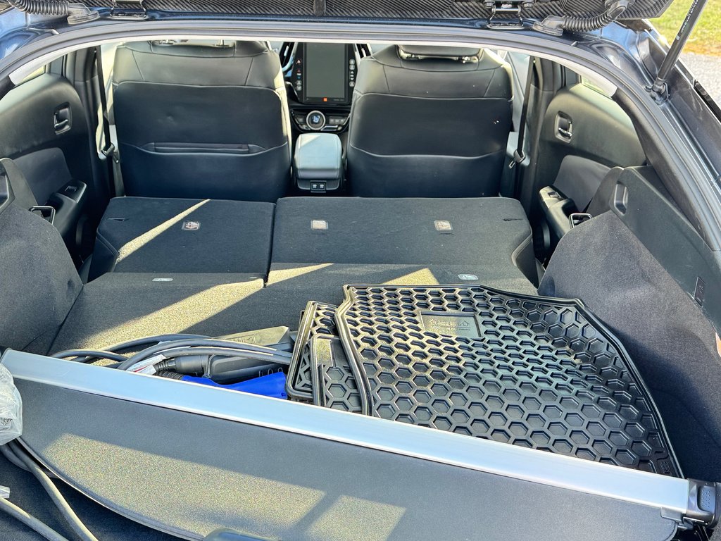 2021 Toyota Prius Prime GROUPE TECHNOLOGIE / 28.800KM SEULEMENT / PEA 03-08-26=100km WOW !!!! in Thetford Mines, Quebec - 68 - w1024h768px