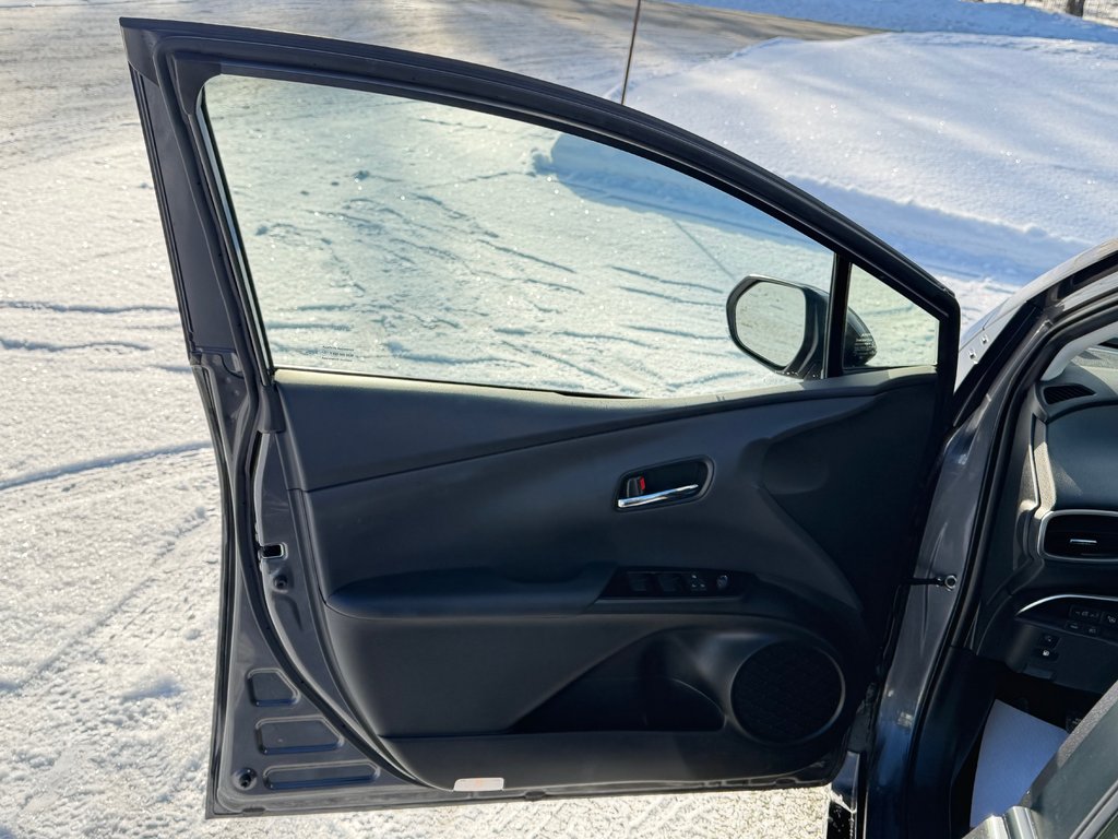 2021 Toyota Prius Prime GROUPE TECHNOLOGIE / 28.800KM SEULEMENT / PEA 03-08-26=100km WOW !!!! in Thetford Mines, Quebec - 27 - w1024h768px