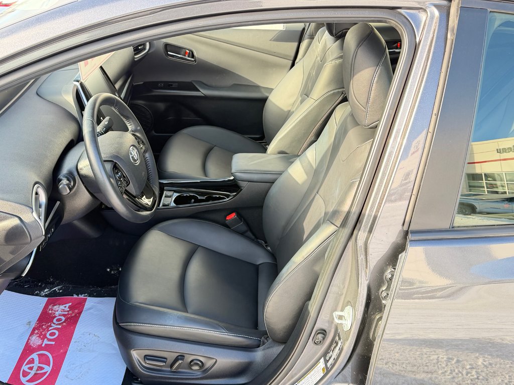 2021 Toyota Prius Prime GROUPE TECHNOLOGIE / 28.800KM SEULEMENT / PEA 03-08-26=100km WOW !!!! in Thetford Mines, Quebec - 29 - w1024h768px