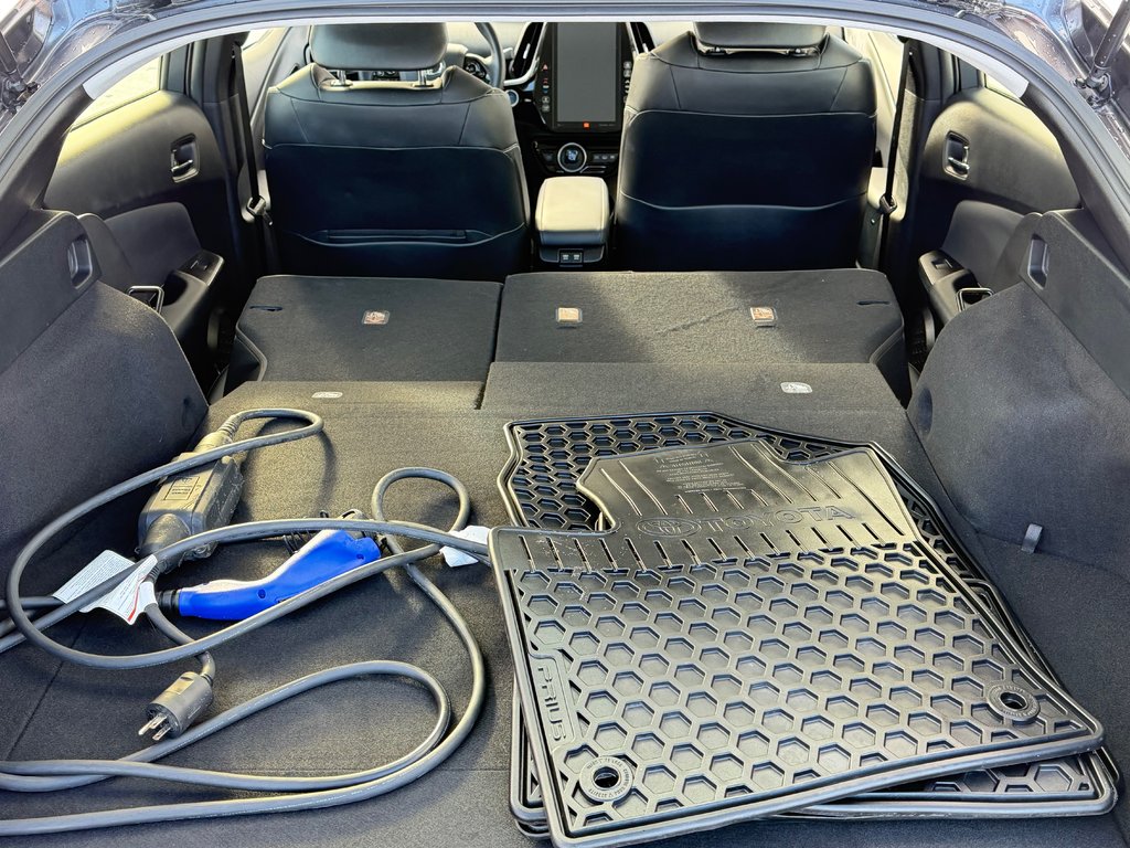 2021 Toyota Prius Prime GROUPE TECHNOLOGIE / 28.800KM SEULEMENT / PEA 03-08-26=100km WOW !!!! in Thetford Mines, Quebec - 64 - w1024h768px