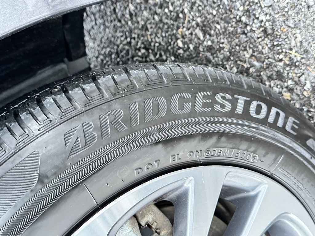 2021 Toyota Prius Prime GROUPE TECHNOLOGIE / 28.800KM SEULEMENT / PEA 03-08-26=100km WOW !!!! in Thetford Mines, Quebec - 16 - w1024h768px