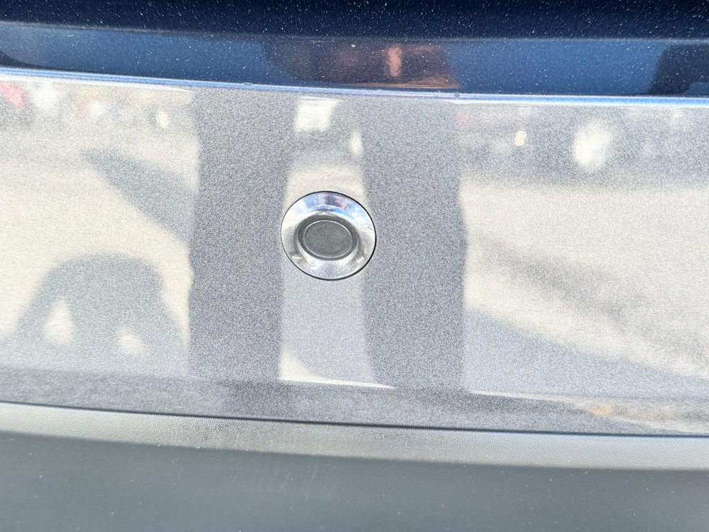 2021 Toyota Prius Prime GROUPE TECHNOLOGIE / 28.800KM SEULEMENT / PEA 03-08-26=100km WOW !!!! in Thetford Mines, Quebec - 25 - w1024h768px